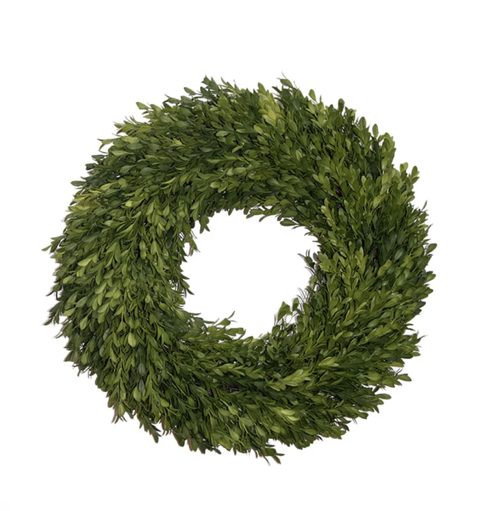 Round Boxwood Wreath 18"