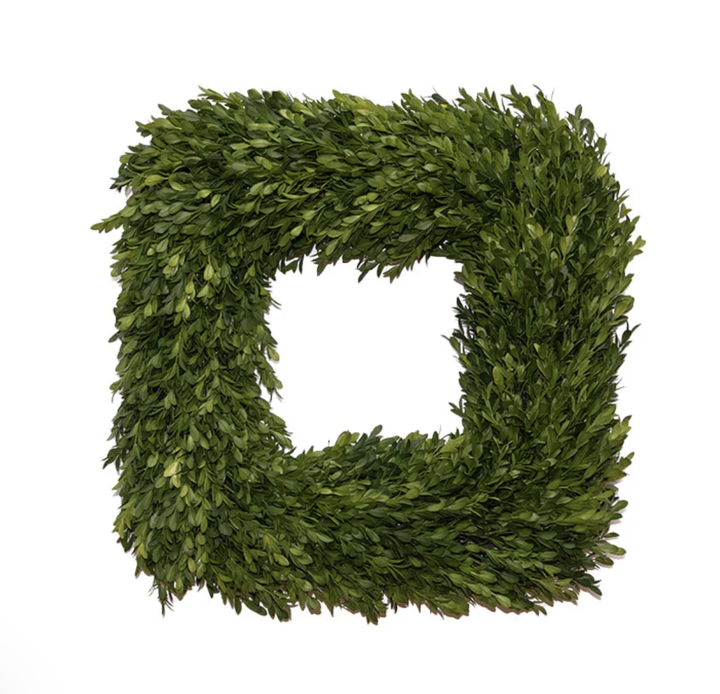 Square Boxwood Wreath 18"
