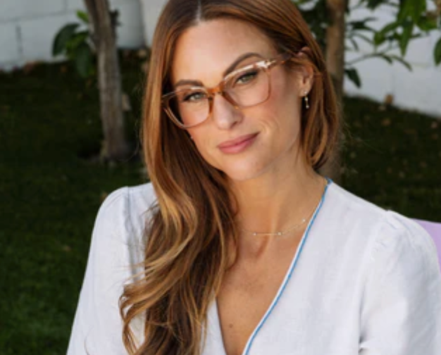 Buzzworthy Glasses - Tan